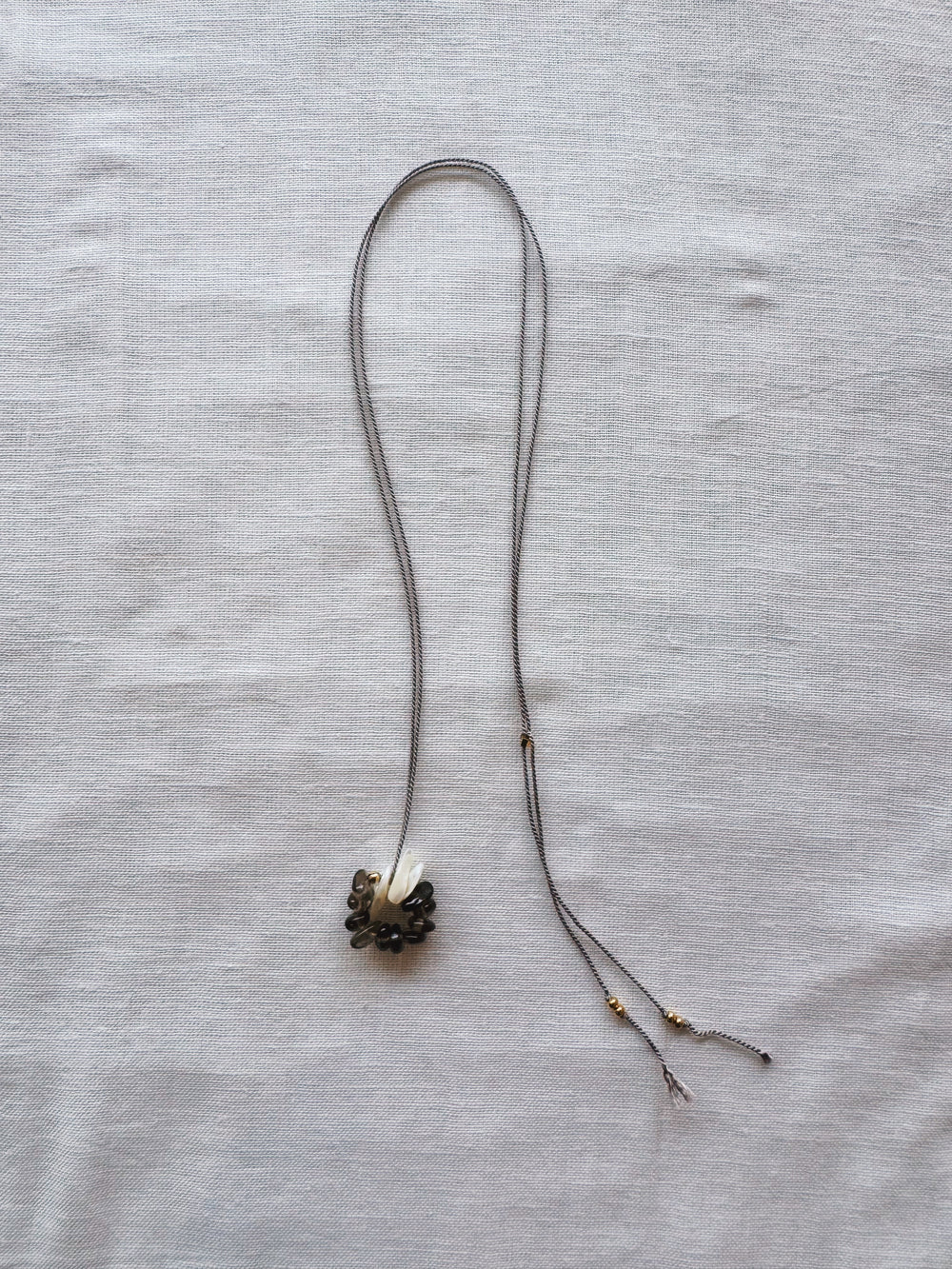 athena & co bloom necklace smokey