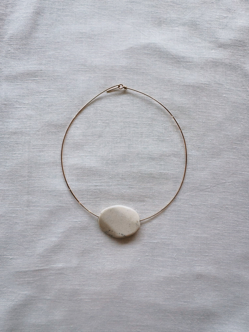 athena & co gem collar necklace gold pebble | Boteh